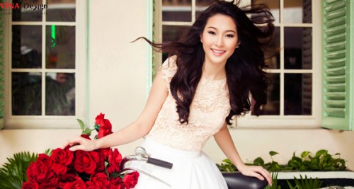 Hoa hậu Thu Thảo, rạng ngờ trên phố