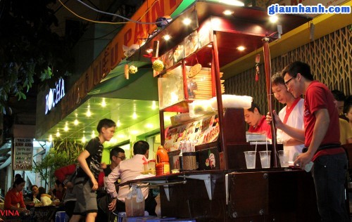 Làm giàu từ kinh doanh quán ăn vỉa hè