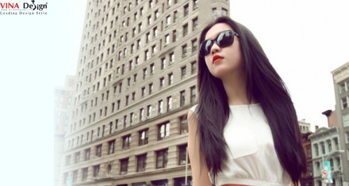 Ngọc Trinh quyến rũ với jumsuit trắng muốt