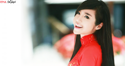 Elly Trần, lạ lẫm khi diện áo dài.