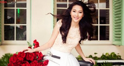 Hoa hậu Thu Thảo, rạng ngờ trên phố