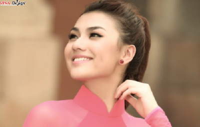 Hồng Quế, đẹp rạng rỡ dưới nắng Sài Gòn