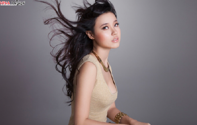 Midu, quyến rũ với váy ôm sát