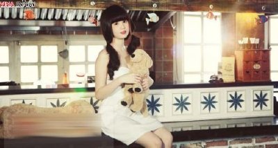 Ngọc Trinh, xinh tươi trong nắng xuân