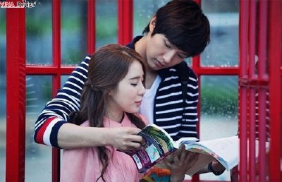 Những cặp đôi nổi bật của showbiz Hàn