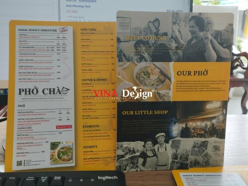 In menu quán phở song ngữ Anh - Việt dạng tấm nhựa cầm tay A5 - VND88