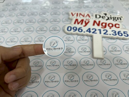 In đề can logo Nails Studio, tem tròn decal sữa đường kính 3cm, hàng gửi đi Mỹ từ TPHCM - VND486