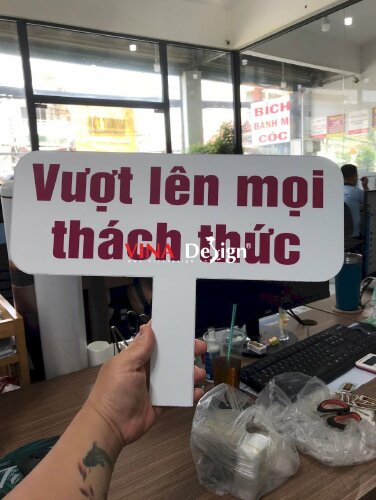 Hashtag cầm tay Slogan Teambuilding Vượt Lên Mọi Thách Thức - MSN451