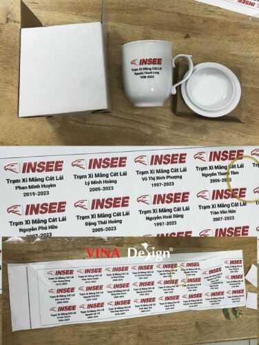In logo & tên công ty, năm kỷ niệm dạng số UV DTF dán ly sứ có nắp làm quà tặng - VND939
