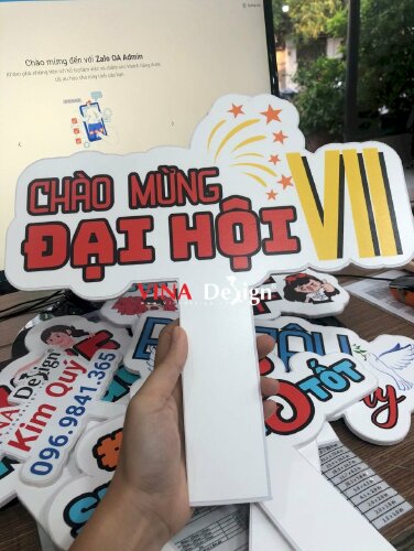 In hashtag cầm tay sự kiện cho trường đại học Kinh tế Tài chính TPHCM UEF - VND358