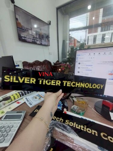 In Mica màu theo yêu cầu, in lên vật tư Mica đen khách hàng mang đến - VND988