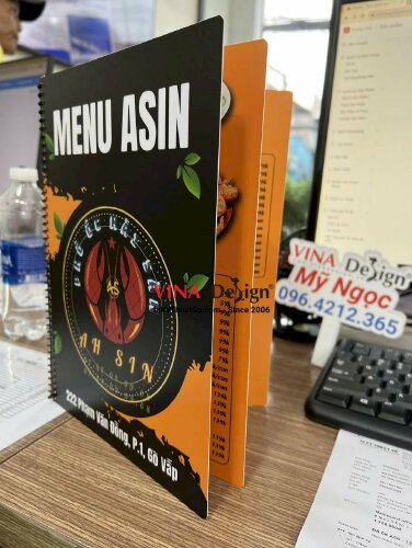 In menu quán ốc hải sản, menu nhựa kháng nước, chống cong vênh - VND319