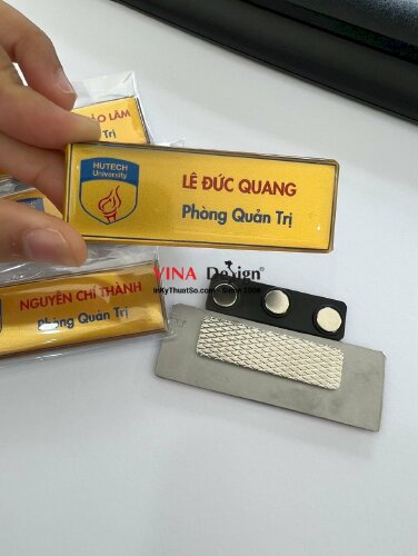 Bảng tên nhựa đổ keo gắn nam châm - VND02