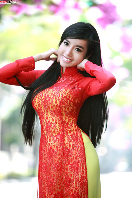 Người mẫu Elly Trần