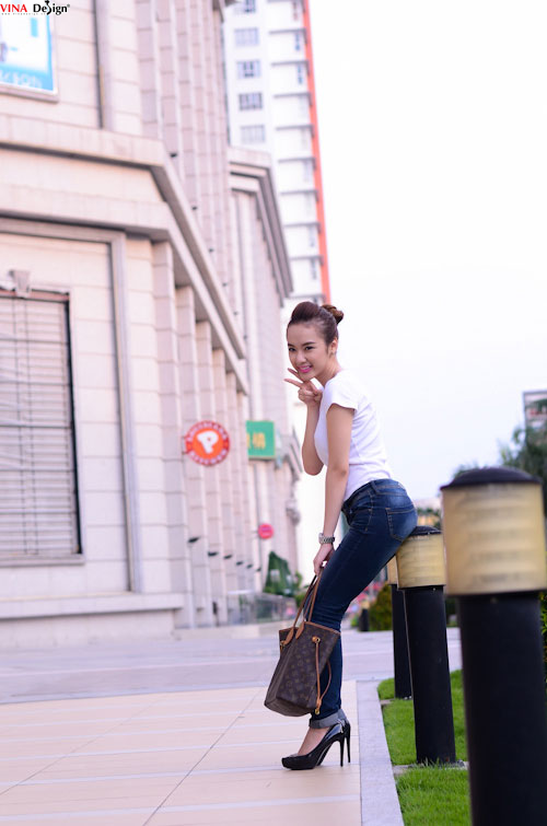 Angela Phuong Trinh goi cam