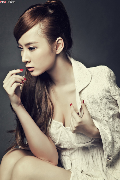 Mac dep nhu Phuong Trinh
