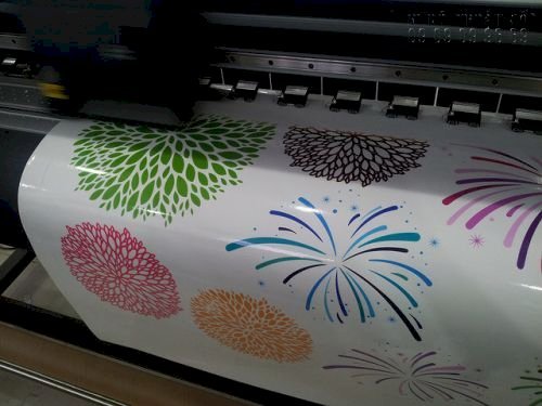 In Decal dán giá rẻ TPHCM - Ứng dụng của dán Decal