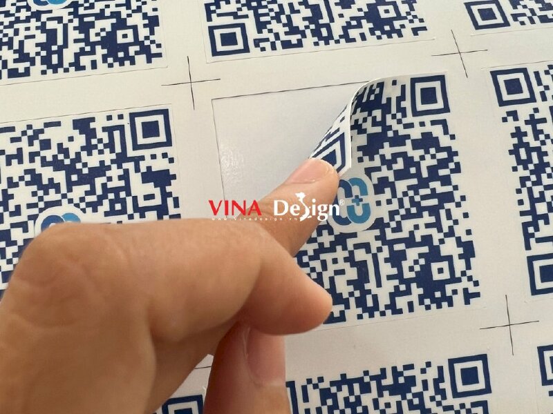 In decal sticker dán mã QRcode thông tin xe máy nhân viên, in ngược 2 mặt - VND97