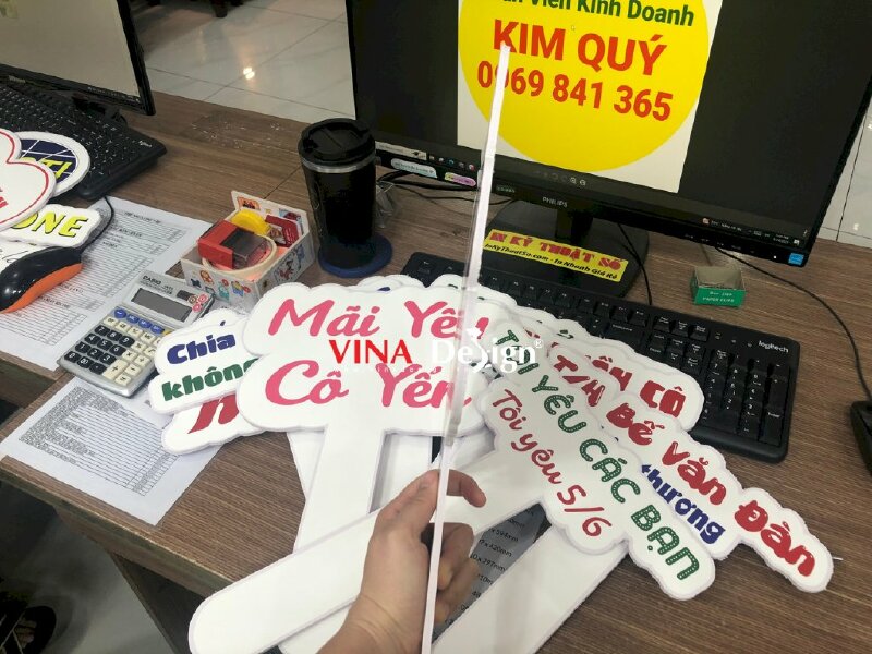 In hashtag cầm tay lễ tốt nghiệp - VND37