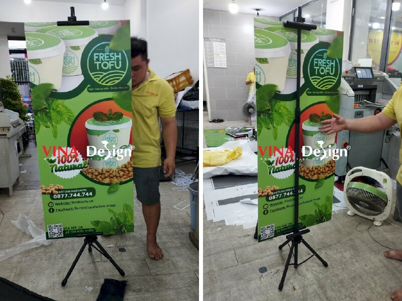 In poster bìa cứng dựng standee chân đứng - VND50