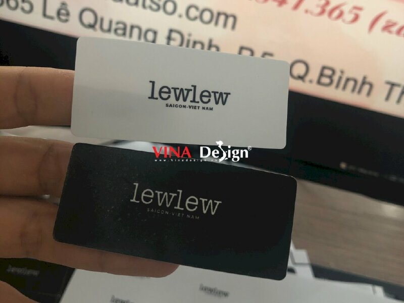 In tem decal sữa logo thương hiệu áo thun thời trang dán túi giấy - VND87