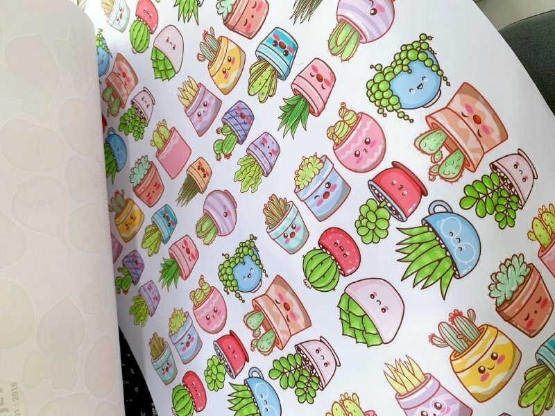 Kích thước sticker trang trí laptop, sổ tay, tủ lạnh