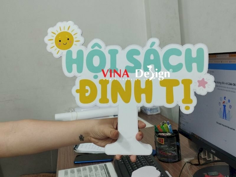 In hashtag cầm tay giá rẻ - VINADESIGN