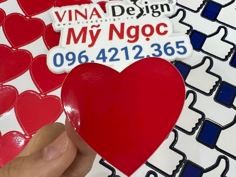 In decal sticker lấy liền sticker like, heart trái tim - VND180