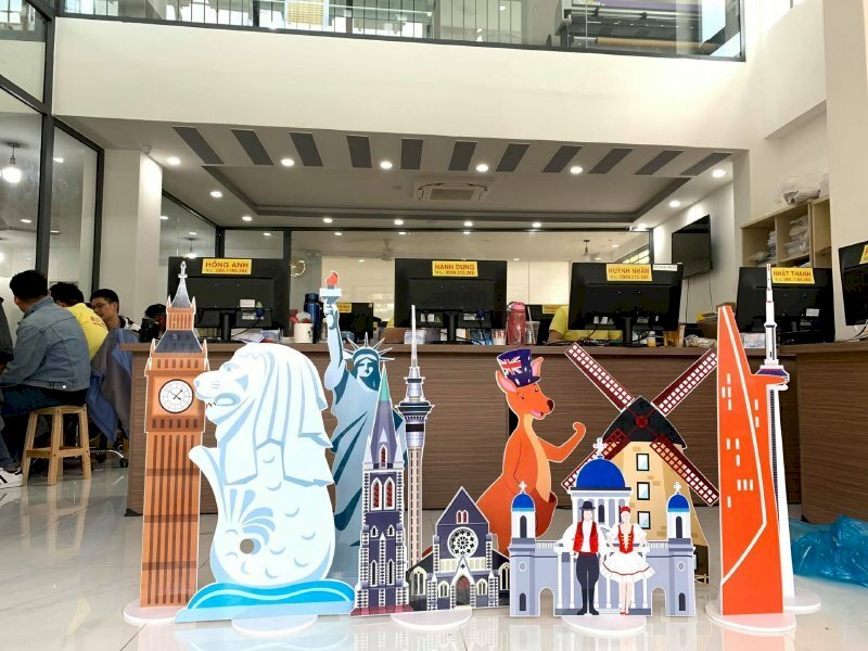 In PP cán formex làm mô hình trang trí, in nhân vật trưng bày ở cửa hàng, showroom,..