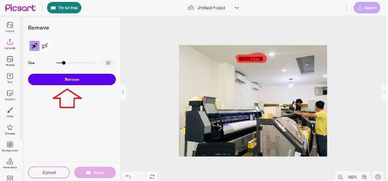 Bước 4: Bôi đỏ lên vùng logo trên ảnh cần xóa > Nhấn Remove, như vậy ảnh sẽ được xóa logo > Nhấn Export để tải về ảnh đã xóa logo.