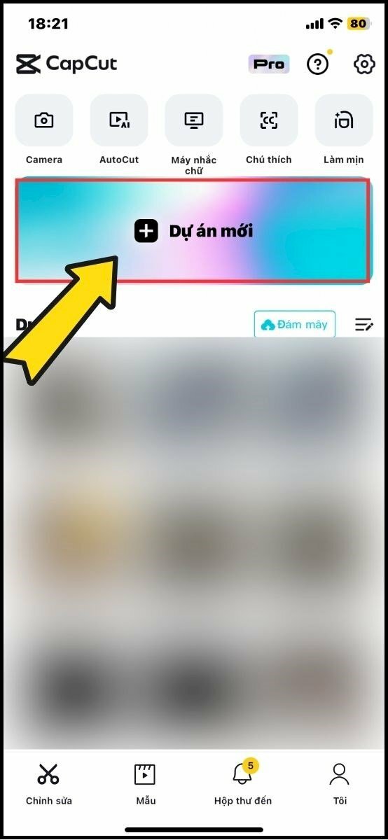 Bước 1: Tải và mở ứng dụng CapCut. Sau đó, chọn "Dự án mới".
