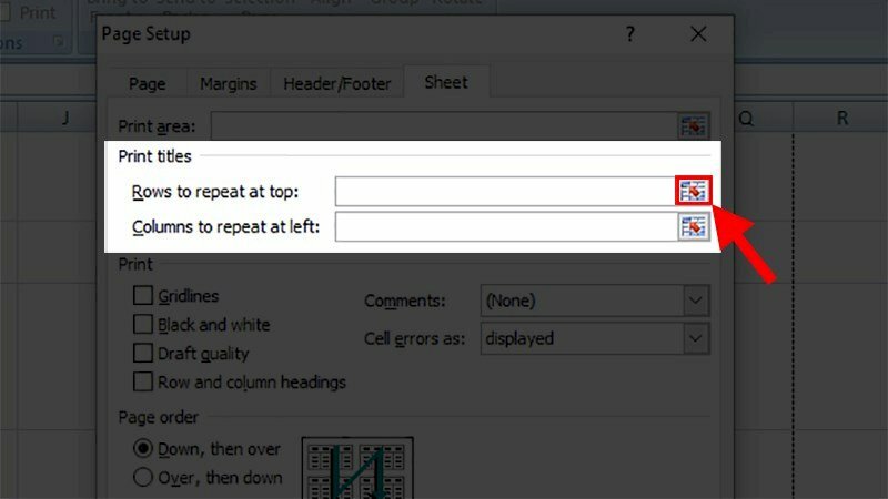 Bước 3: Tại tab Sheet ở phần Print Titles chọn Rows to repeat at top khi bạn muốn in lặp lại dòng mọi trang hoặc Columns to repeat at left khi bạn muốn in lặp lại 1 cột cho mọi trang > Nhấn vào dấu mũi tên hướng lên.