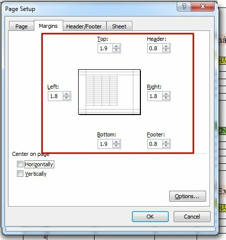 Thực hiện căn chỉnh lề trang in hãy bấm vào tab Margins, tại đây bạn nhập giá trị cho lề trên, lề dưới, lề trái và lề phải sao cho trang tính Excel không bị nhảy trang.