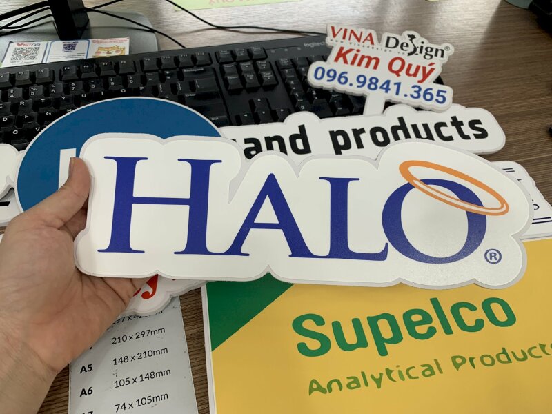Bảng cầm tay logo công ty HALO - MSN235