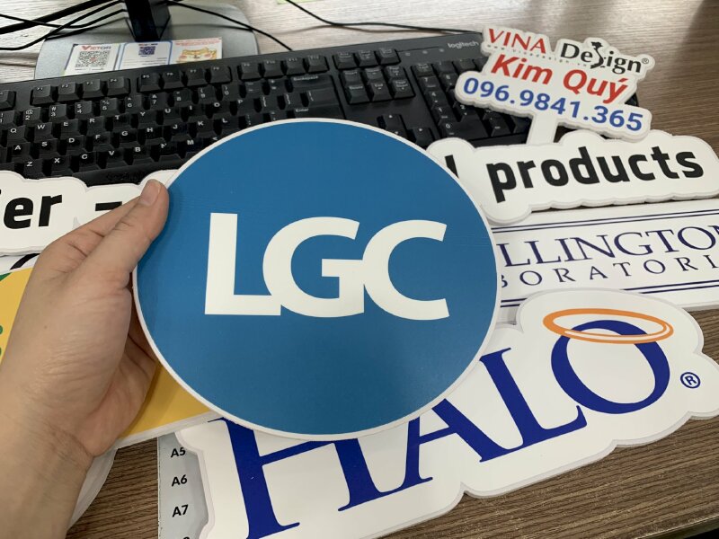 Bảng cầm tay logo công ty LGC - MSN234