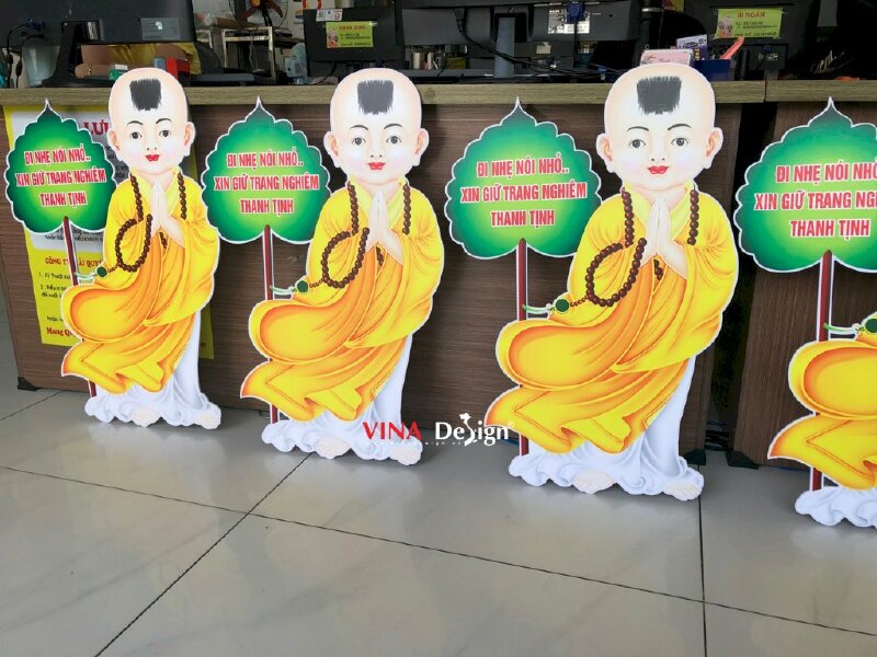 In standee mô hình chú tiểu lá đa cho Chùa - VND429