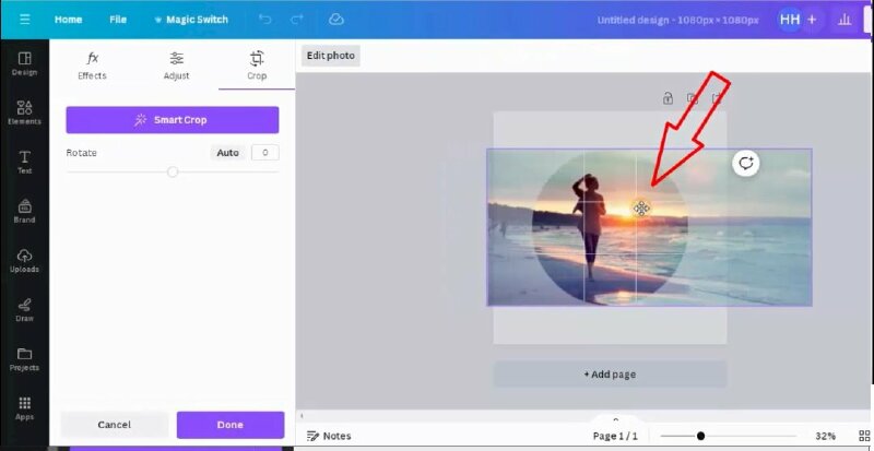 Bên cạnh đó bạn cũng điều chỉnh được vị trí ảnh xuất hiện trong khung tròn bằng cách nhấp 2 lần vào khung ảnh và thực hiện kéo ảnh điều chỉnh đến vị trí mà bạn muốn. Và cũng có thể thu phóng ảnh nếu muốn. Xong hãy nhấn vào done để hoàn thành.
