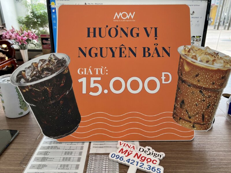 In bảng giá menu quán cà phê để quầy order hình ly cà phê đen đá và ly cà phê sữa đá - VND492