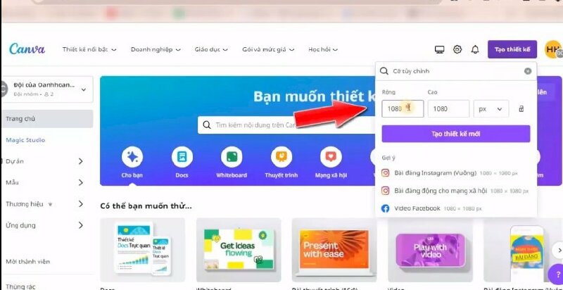 Bước 1: Tại trang chủ Canva bạn hãy nhấn vào Tạo thiết kế > Bấm vào Cỡ tùy chỉnh > Nhập kích thước vào > Sau đó bấm Tạo thiết kế mới > Canva sẽ mở trình chỉnh sửa để bạn bắt đầu thiết kế.