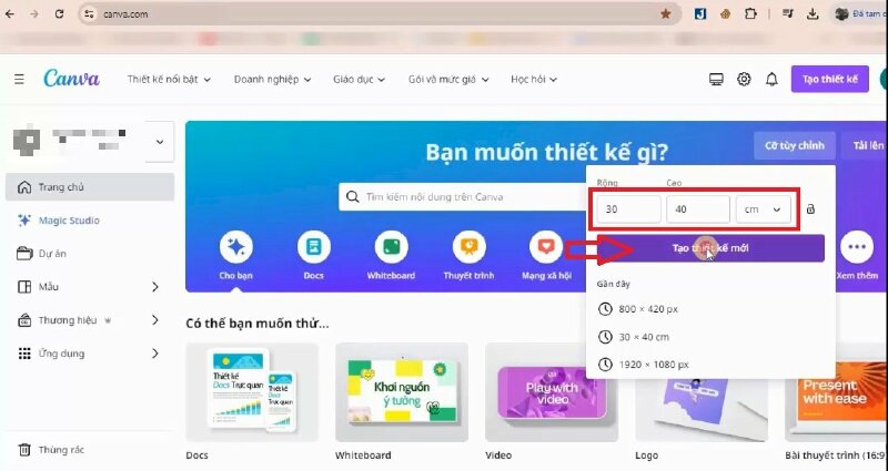 Đầu tiên bạn hãy Truy cập vào canva.com và đăng nhập vào tài khoản Canva của bạn. Sau đó hãy bấm vào Tạo thiết kế, chọn cỡ tùy chỉnh, nhập kích thước 30 x 40 cm vào, và bấm Tạo thiết kế mới. Canva sẽ mở trình chỉnh sửa để bạn bắt đầu thiết kế.
