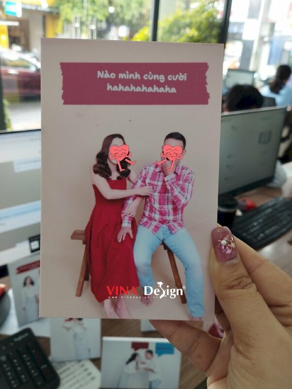 In ảnh Format, Standee để bàn từ in ảnh trên chất liệu Format - VND564