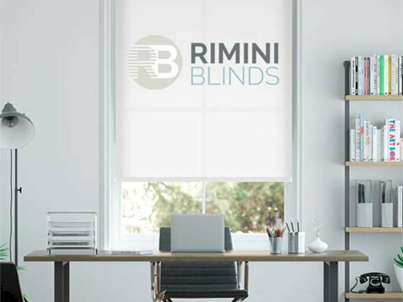 Lợi ích của rèm cuốn in logo công ty, doanh nghiệp