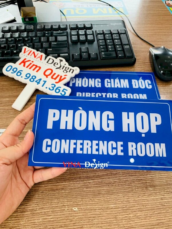 In bảng tên Mica song ngữ Việt - Anh, bảng tên phòng Giám đốc Director Room, phòng họp Conference Room, văn phòng Office Room - VND611