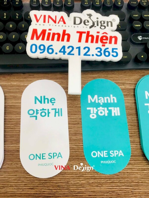 In thẻ nhựa mỏng thông tin trao đổi với kỹ thuật viên về lực massage mạnh hay nhẹ song ngữ Việt Hàn cho Spa - VND580