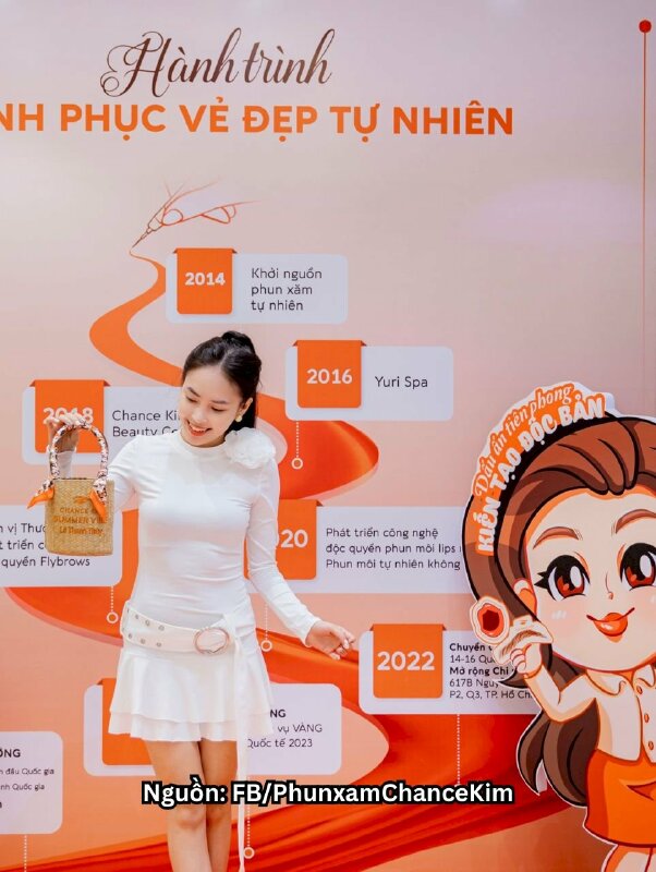 Làm Standee mô hình nhân vật đại diện thương hiệu phun xăm tự nhiên - VND597