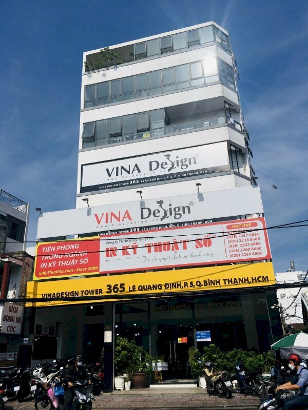 Ưu điểm khi đặt in standee Gò Vấp tại Vinadesign