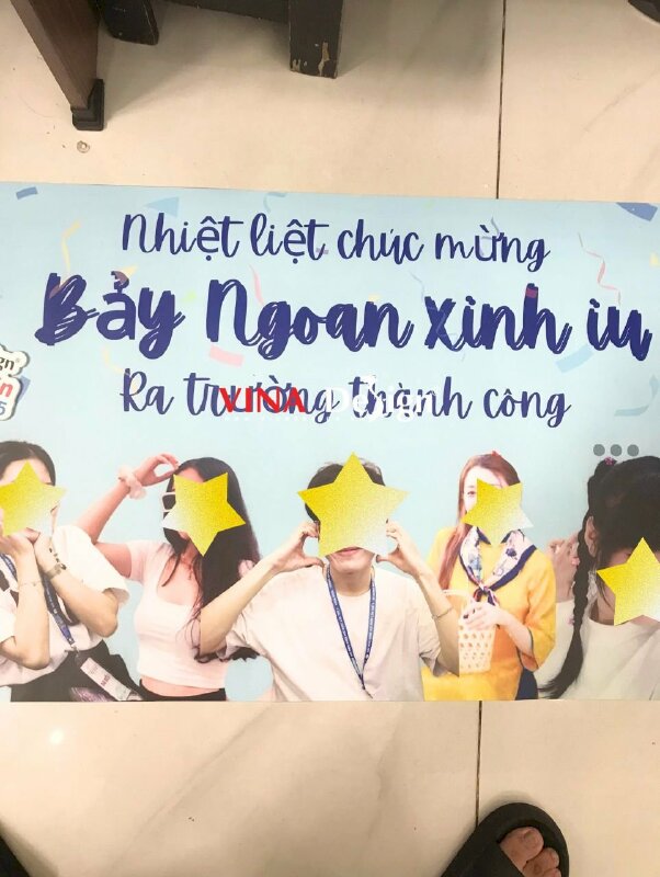 In banner PP cầm tay Nhiệt liệt chúc mừng bạn bè Ra trường thành công, in PP cán mờ lấy liền trong ngày - VND662