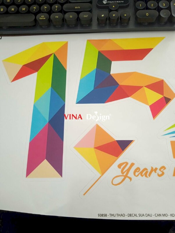 In bế chữ Decal sữa 15 Years Anniversary - VND623