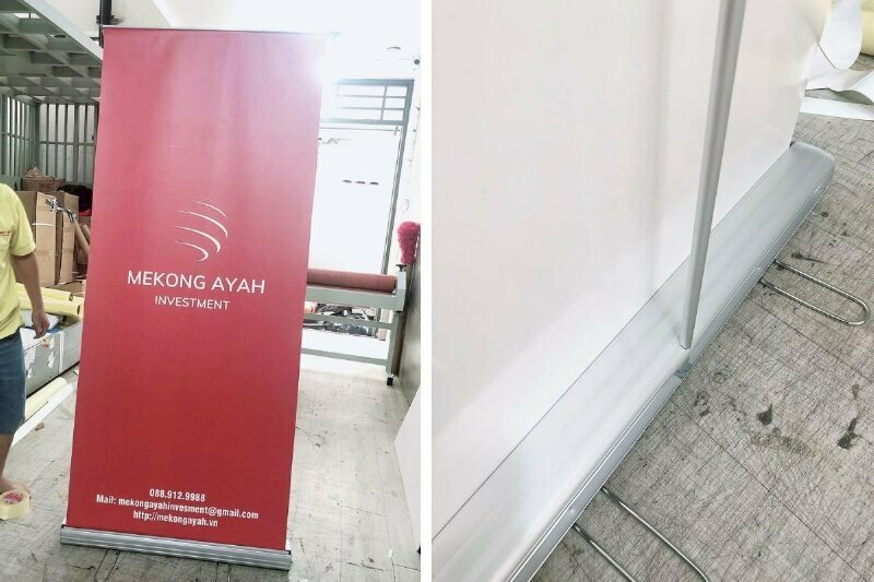 In standee chân cuốn