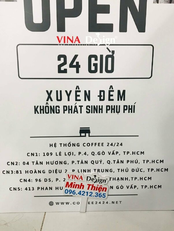 Làm bảng poster standee formex 60 x 120 cm thông báo giờ hoạt động quán cà phê - VND633